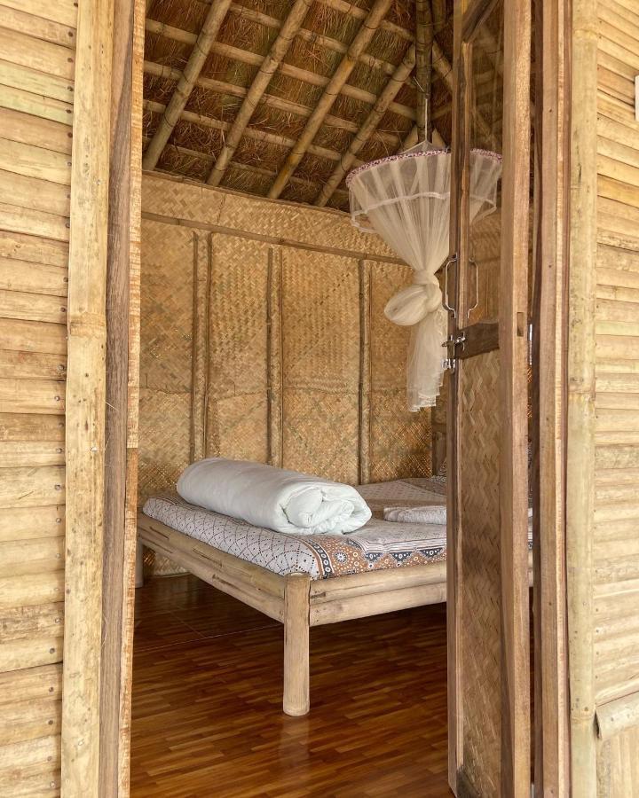 Happy Lemon Tree Lodge Sauraha Exterior photo