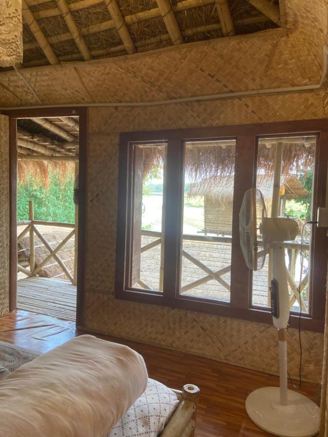 Happy Lemon Tree Lodge Sauraha Exterior photo